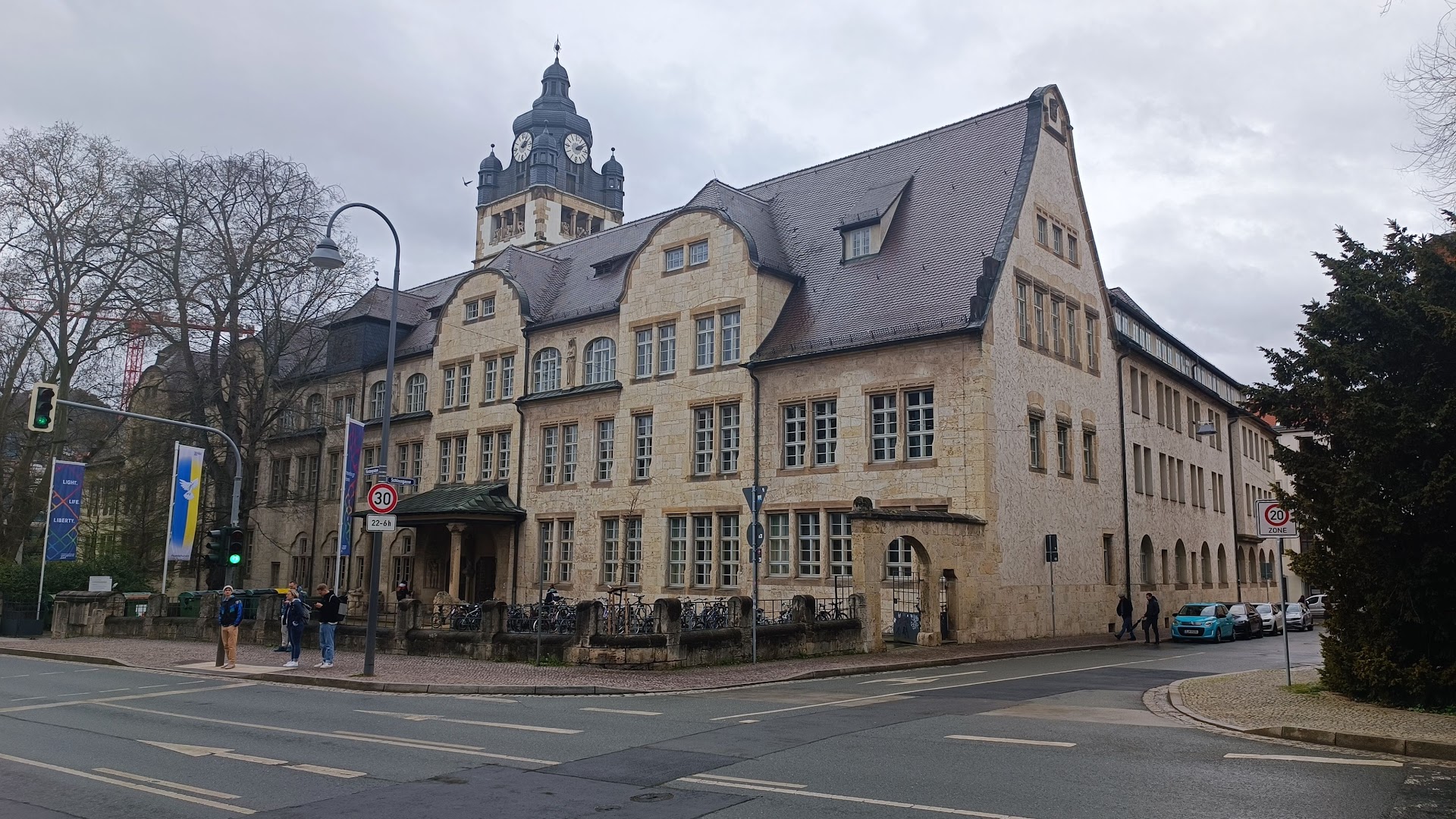 Friedrich-Schiller Universität Jena