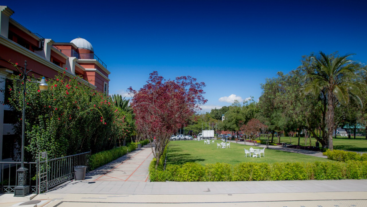 Universidad San Francisco de Quito (USFQ)