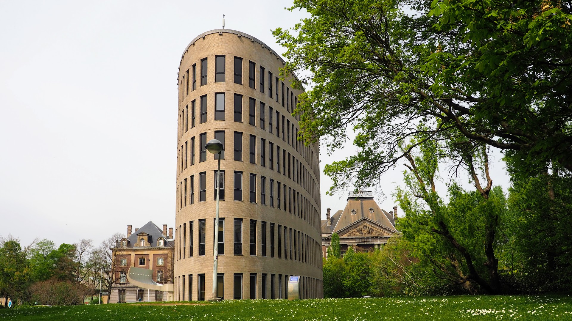 Vrije Universiteit Brussel (VUB)